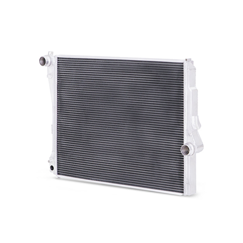 Mishimoto 99-06 BMW 323i/323i/328i/330i w/ Auto Transmission Performance Aluminum Radiator Mishimoto 99-06 BMW 323i/323i/328i/330i w/ Auto Transmission Performance Aluminum Radiator