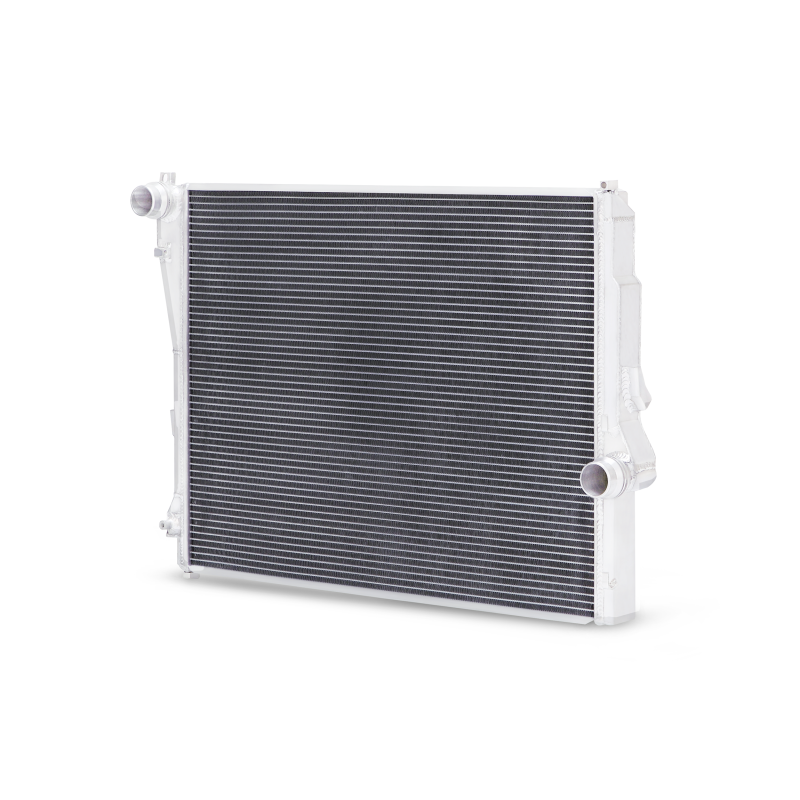 Mishimoto 99-06 BMW 323i/323i/328i/330i Performance Aluminum Radiator Mishimoto 99-06 BMW 323i/323i/328i/330i Performance Aluminum Radiator
