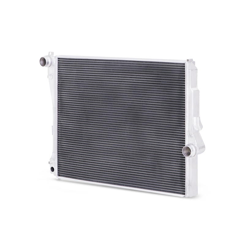 Mishimoto 99-06 BMW 323i/323i/328i/330i w/ Auto Transmission Performance Aluminum Radiator Mishimoto 99-06 BMW 323i/323i/328i/330i w/ Auto Transmission Performance Aluminum Radiator