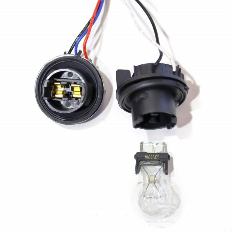 AlphaRex 18-20 Ford F-150 Wiring Adapter OEM to AlphaRex Taillight Converter (Req 18-20 Ford F-150) AlphaRex 18-20 Ford F-150 Wiring Adapter OEM to AlphaRex Taillight Converter (Req 18-20 Ford F-150)