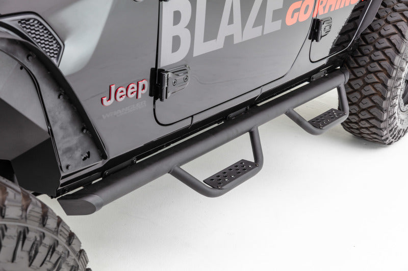 Go Rhino 20-20 Jeep Gladiator JT Dominator Extreme D2 SideSteps - Cab Length - Tex Blk