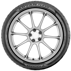 Yokohama Advan Fleva V701 Tire - 195/50R15 82V