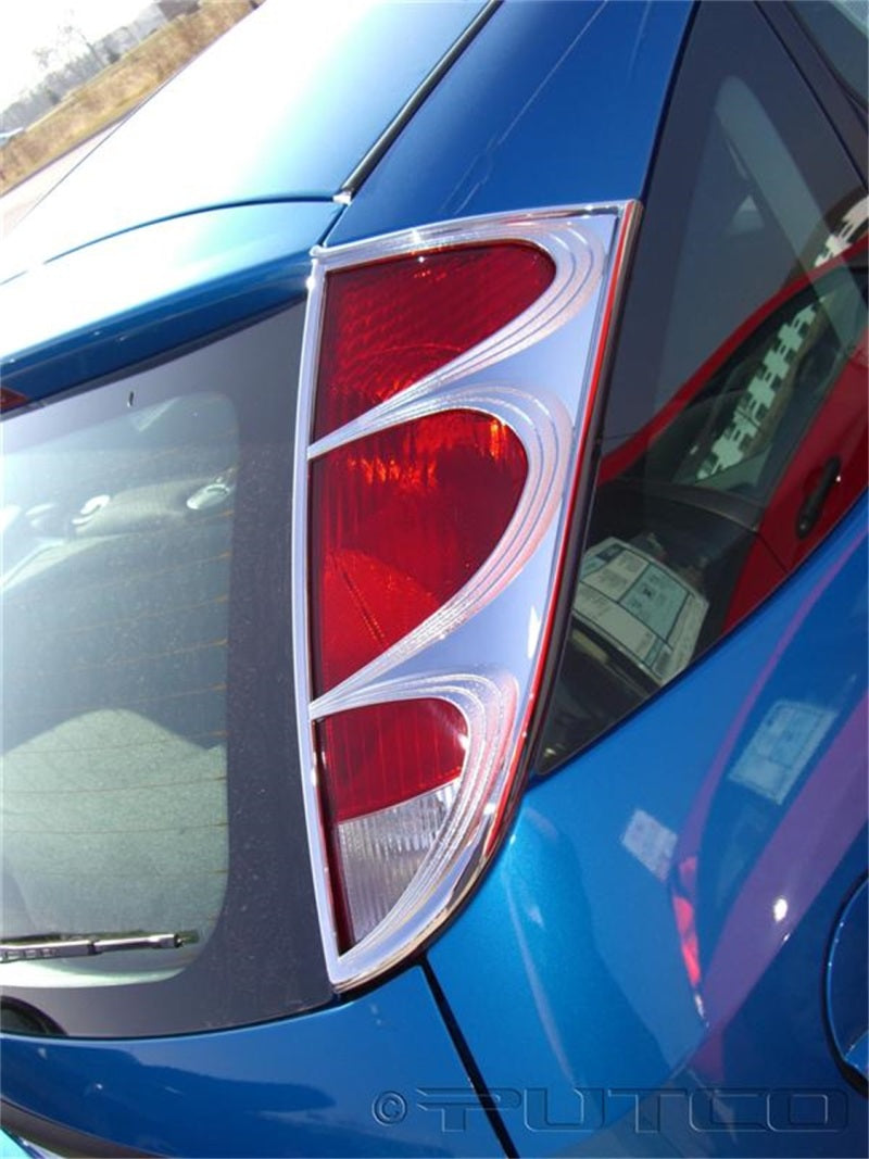 Putco 00-04 Ford Focus - will Only Fit the Hatchback Tail Light Covers