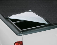 Lund 96-04 Dodge Dakota (8ft. Bed) Genesis Elite Snap Tonneau Cover - Black